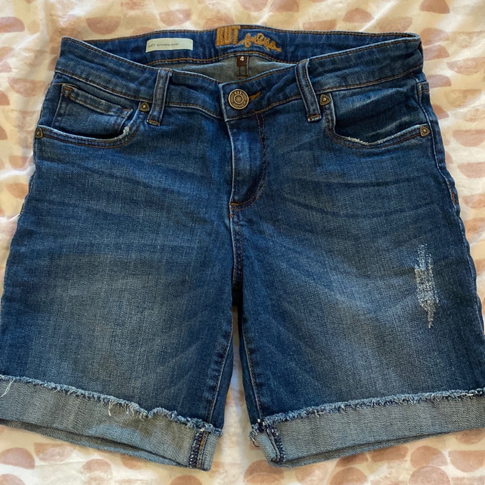 Kut from the kloth Katy boyfriend short. Like new. Size 4